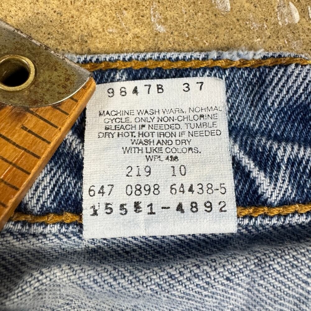 Vintage Levi's 550 Jeans Women's 14 Relaxed‎ Fit Tapered Leg 1998 Light Wash - Picture 8 of 12